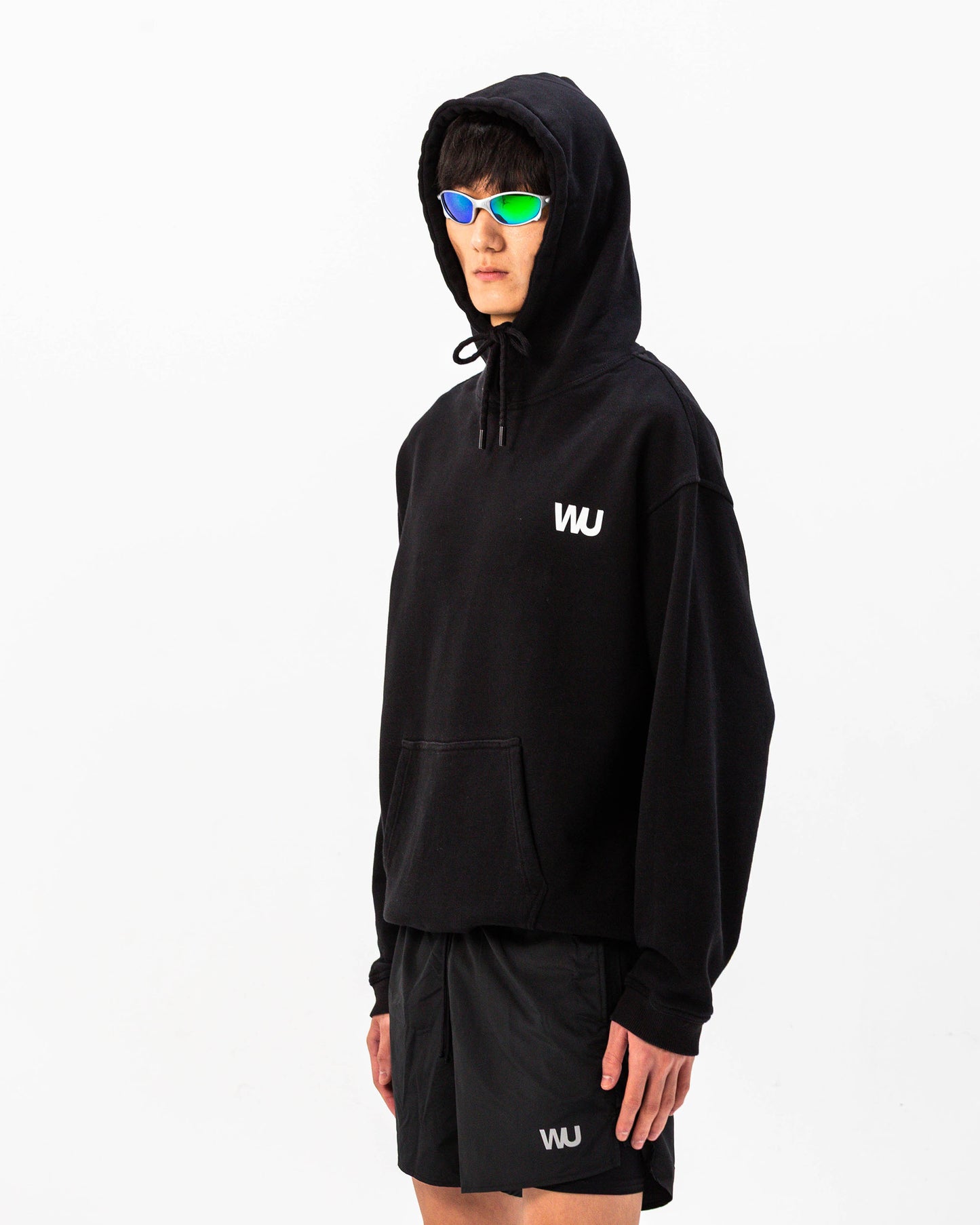 Felpa cotone premium WOOTUNIT vista laterale tre quarti
